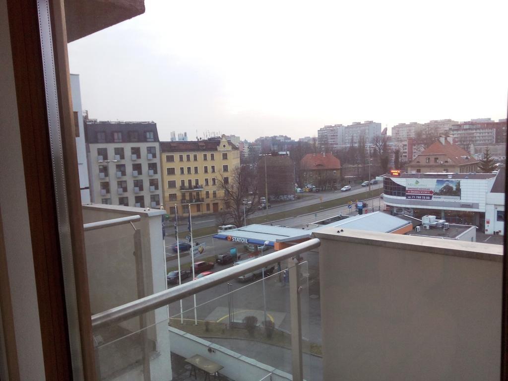 City Studio Wrocław Rum bild